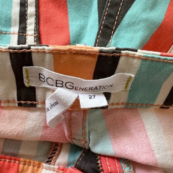 BCBGeneration size 27 striped shorts - Picture 4 of 6